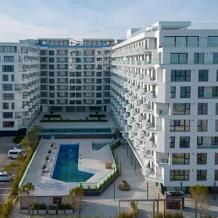 Infinity & With Private Parking,gym,sauna,jacuzzi Διαμέρισμα *
