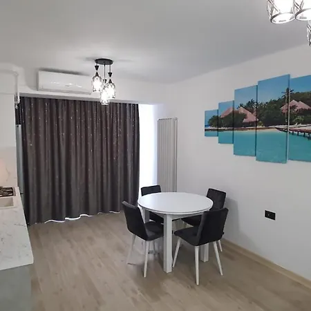 Infinity & With Private Parking,gym,sauna,jacuzzi Διαμέρισμα *