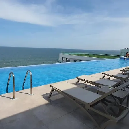 Διαμέρισμα Infinity & With Private Parking,gym,sauna,jacuzzi *