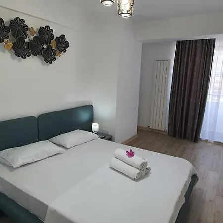Infinity & With Private Parking,gym,sauna,jacuzzi Διαμέρισμα *